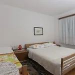& Nada 3* Brseč